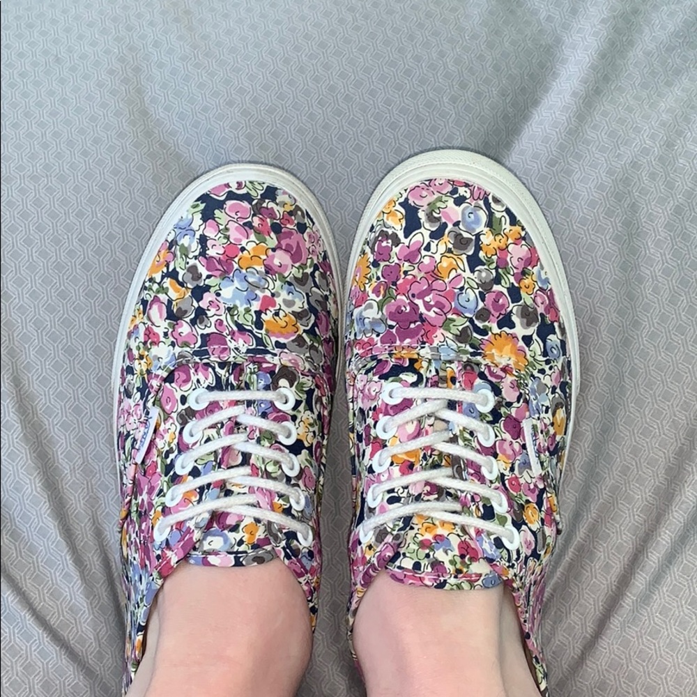 Floral vans